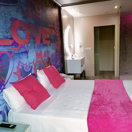 Motel Trebol Tui Extérieur photo